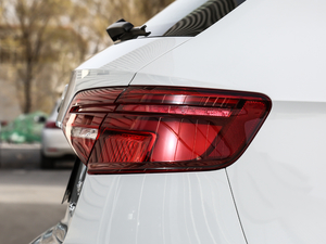 2019Sportback 35 TFSIr V ^