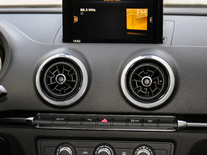 2019Sportback 35 TFSIr V {L