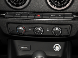 2019Sportback 35 TFSIr V {{