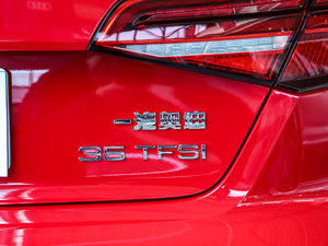 2019Sportback 35 TFSIr V (ji)^