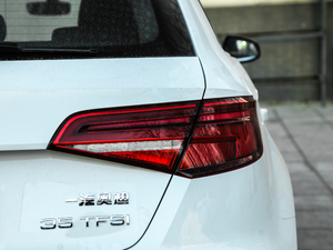 2019Sportback 35 TFSI\ VI β