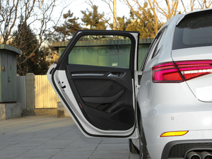 2019Sportback 35 TFSI\ VI ܇T