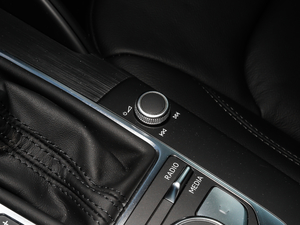 2019Sportback 35 TFSIL VI п؅^