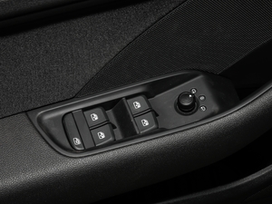 2019Sportback 35 TFSIM(jn)ȡ (gu)VI {܇ƅ^(q)	