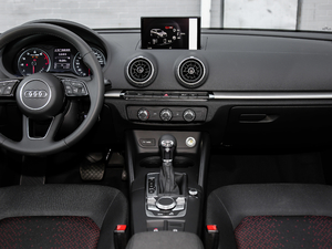 2019Sportback 35 TFSIM(jn)ȡ (gu)VI п_(ti)