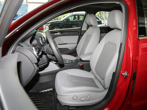 2019Sportback 35 TFSIr VI {