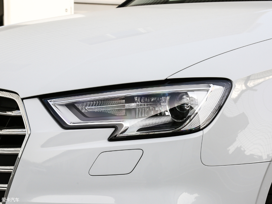 2019?yun)WA3 Limousine Limousine 35 TFSIM(jn)ȡ V