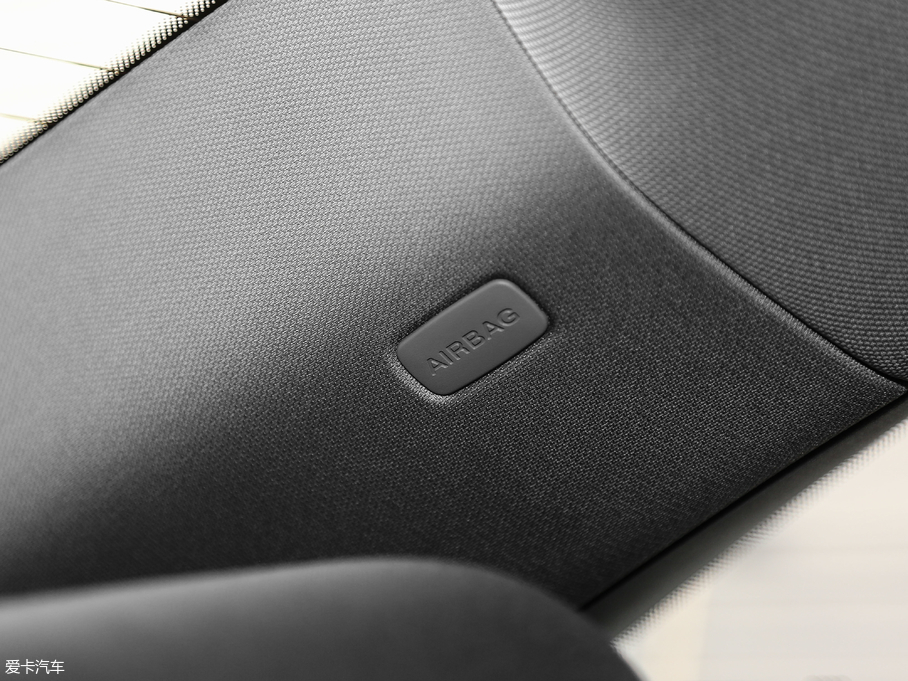 2019?yun)WA3 Limousine Limousine 35 TFSIM(jn)ȡ (gu)V