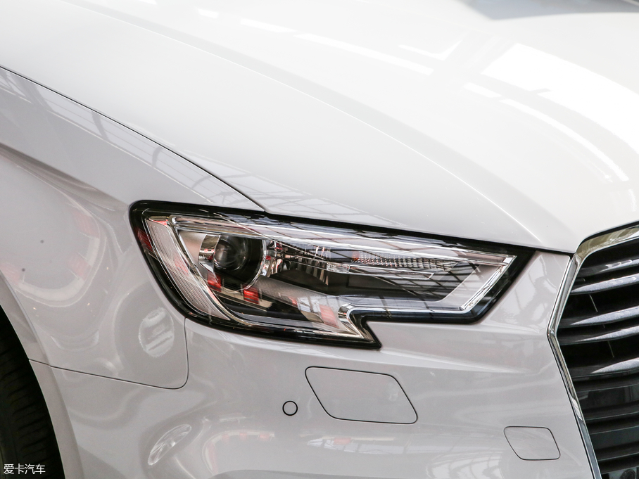 2019WA3 Limousine Limousine 35 TFSIL V