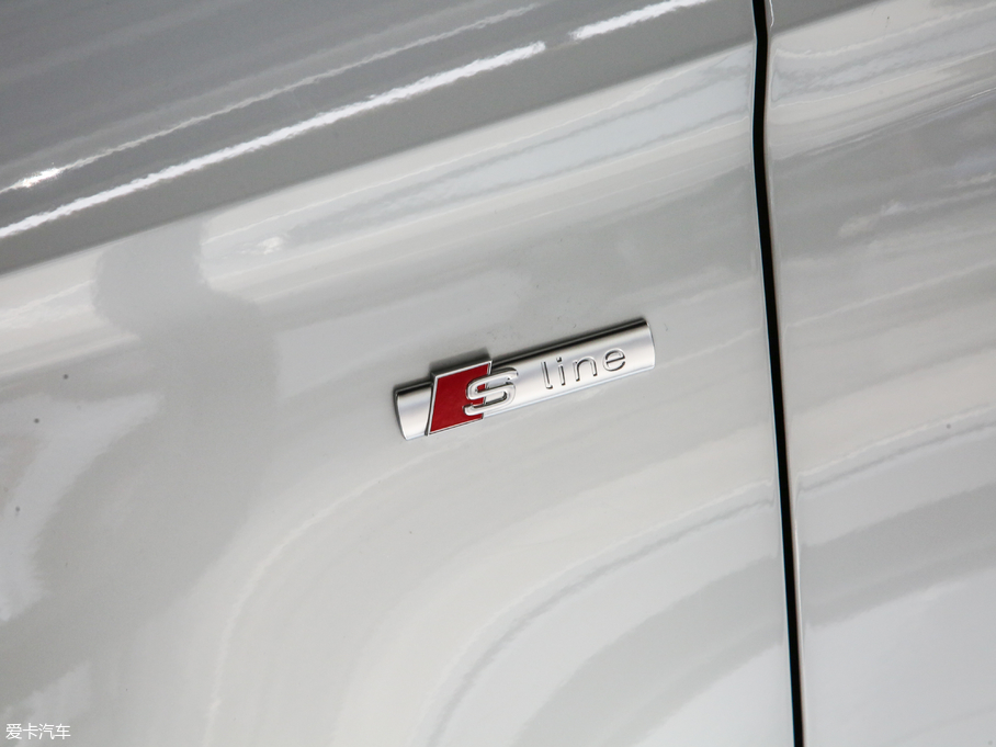 2019WA3 Limousine Limousine 35 TFSIL V