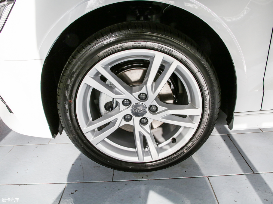 2019WA3 Limousine Limousine 35 TFSIL V