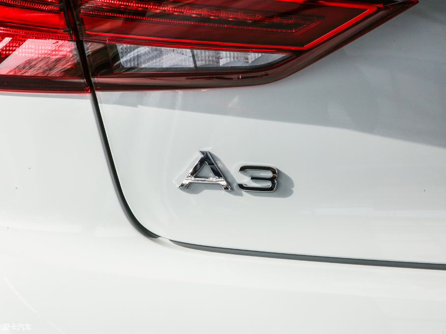 2019WA3 Limousine Limousine 35 TFSIL V