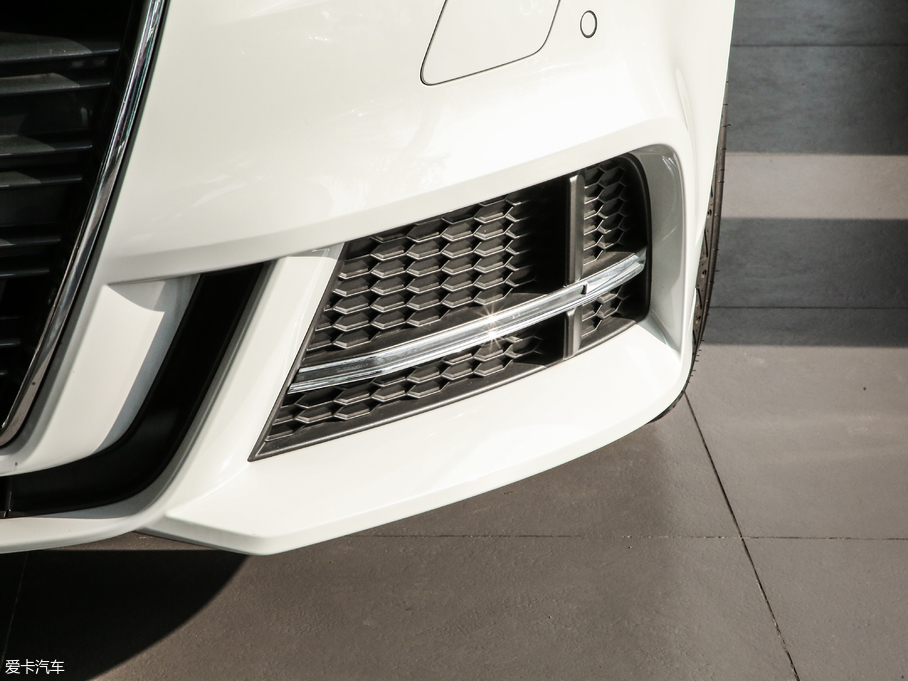 2019WA3 Limousine Limousine 35 TFSI\ V