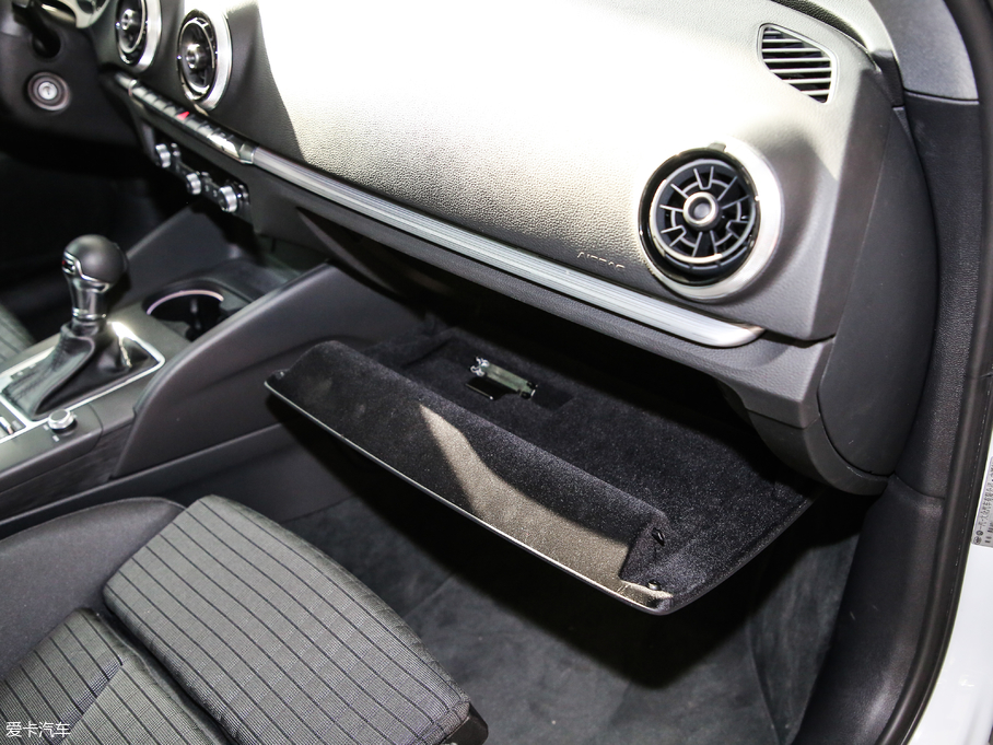 2019WA3 Limousine Limousine 35 TFSI\ V