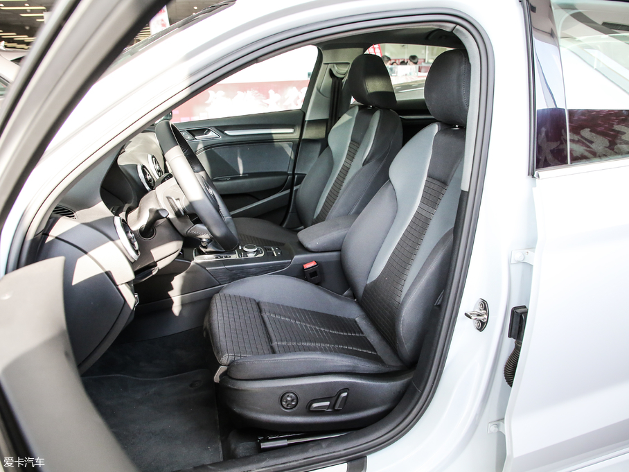 2019WA3 Limousine Limousine 35 TFSI\(yn) V