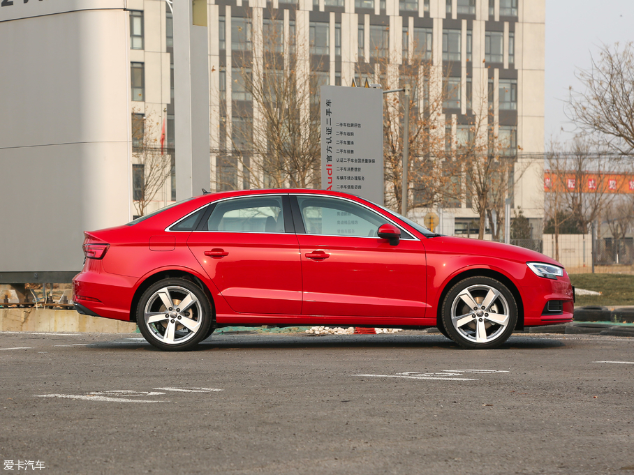 2019WA3 Limousine Limousine 35 TFSIL VI