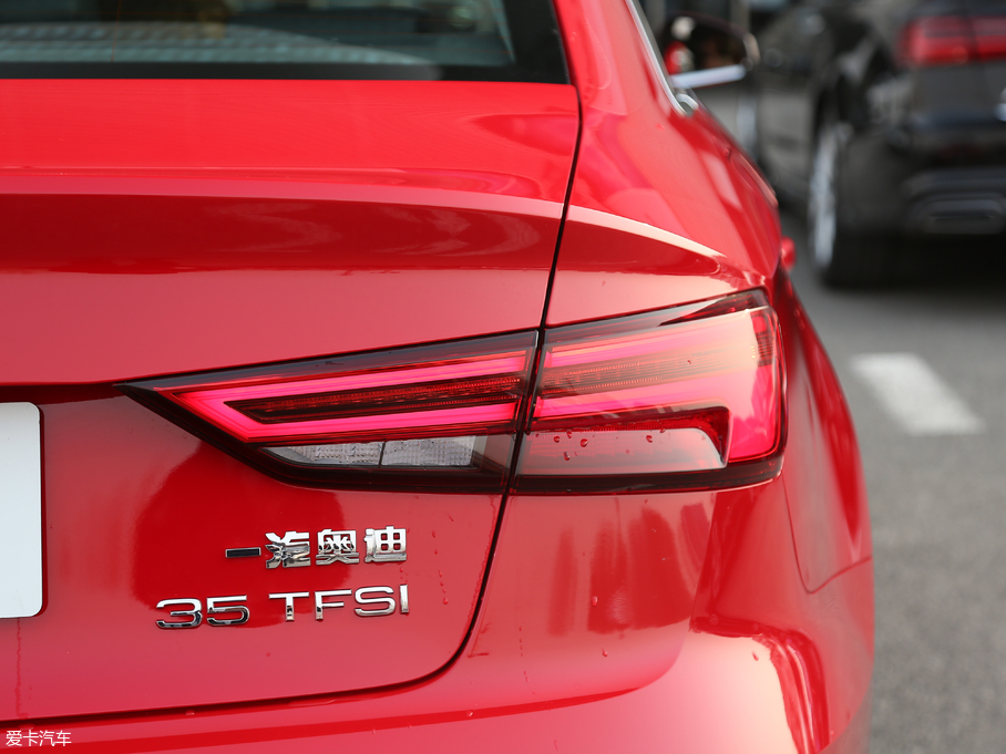 2019WA3 Limousine Limousine 35 TFSIL VI