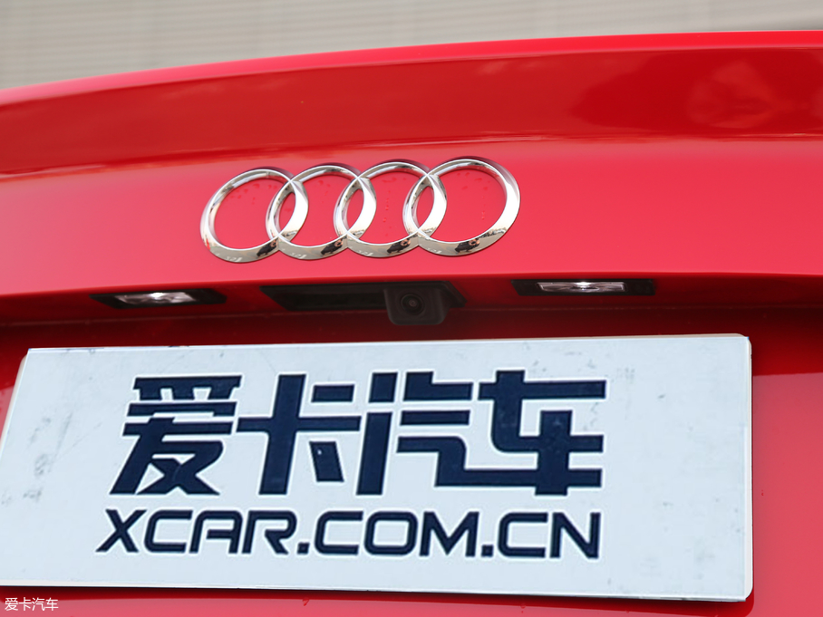 2019?yun)WA3 Limousine Limousine 35 TFSIL(fng) VI