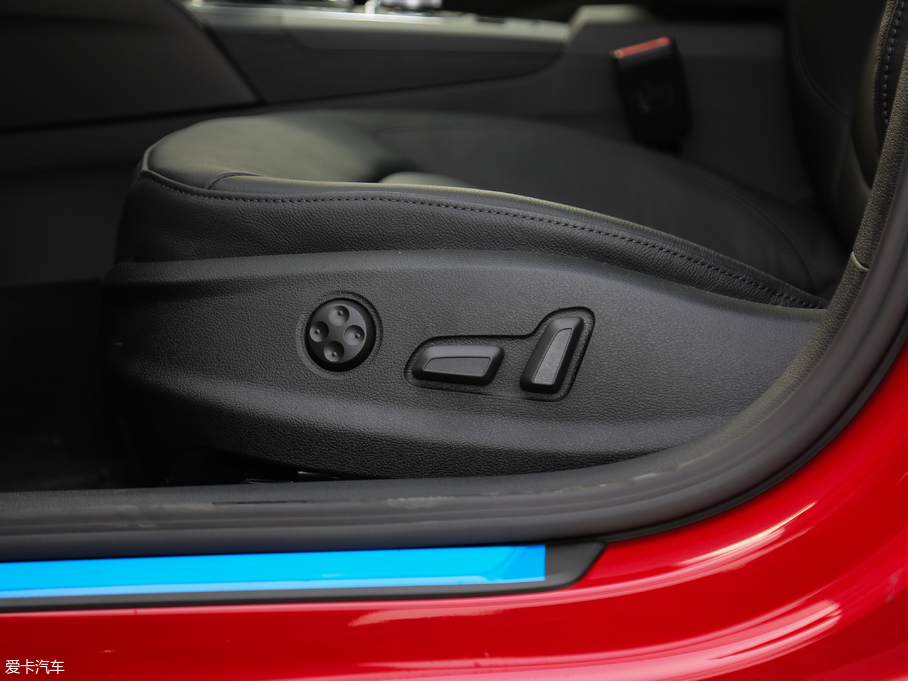 2019WA3 Limousine Limousine 35 TFSIL VI