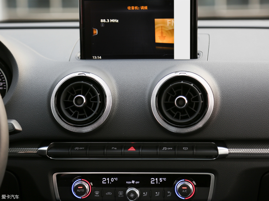 2019?yun)WA3 Limousine Limousine 35 TFSIL(fng) (gu)VI