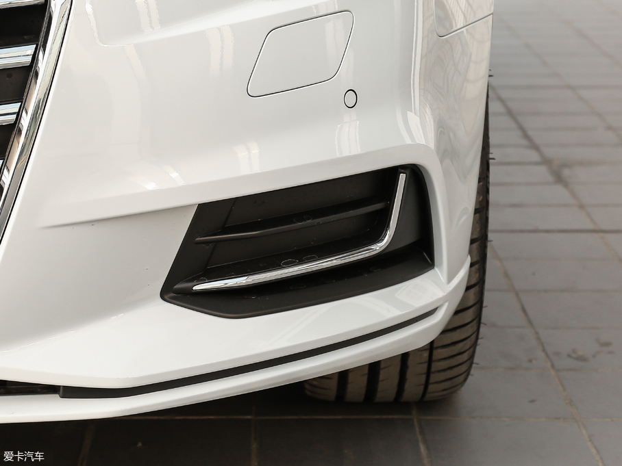 2019WA3 Limousine Limousine 40 TFSIL VI