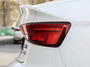 2019Limousine 35 TFSIM(jn)ȡ (gu)V (x)(ji)^