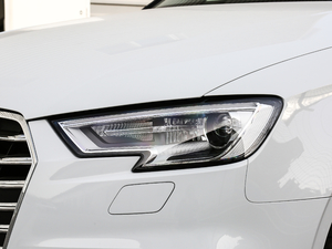 2019Limousine 35 TFSIM(jn)ȡ (gu)V (x)(ji)^