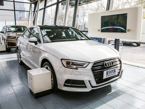 2019Limousine 35 TFSIL V w^