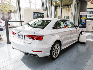 2019Limousine 35 TFSIL V w^