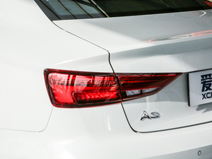 2019Limousine 35 TFSIL V ^