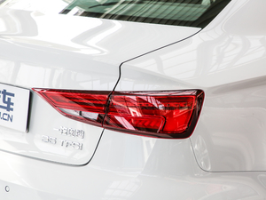 2019Limousine 35 TFSIL V ^