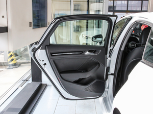 2019Limousine 35 TFSIL V ܇T