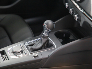 2019Limousine 35 TFSIL V п؅^