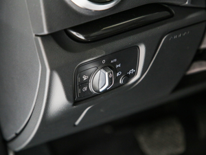 2019Limousine 35 TFSIL V п؅^