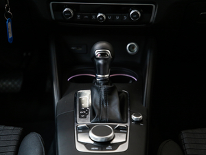 2019Limousine 35 TFSI\ V п؅^