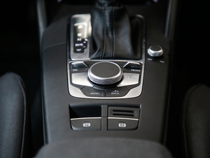 2019Limousine 35 TFSI\ V п؅^