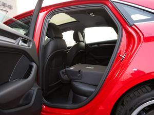 2019Limousine 35 TFSIL VI ηŵ