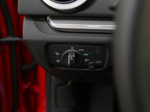 2019Limousine 35 TFSIL VI п؅^