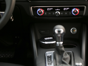 2019Limousine 35 TFSIL VI п؅^