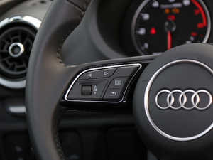 2019Limousine 35 TFSIL VI п؅^