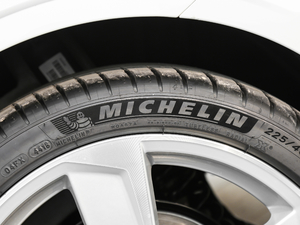 2019Limousine 40 TFSIL VI ݆̥Ʒ