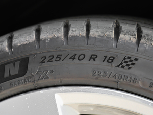 2019Limousine 40 TFSIL VI ݆̥ߴ