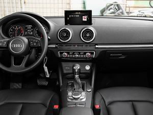 2019Limousine 40 TFSIL VI п_