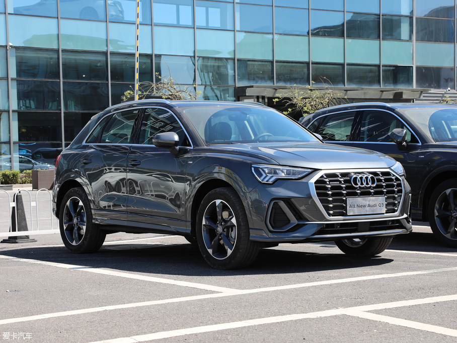 2019WQ3 45 TFSI  quattroAӸ
