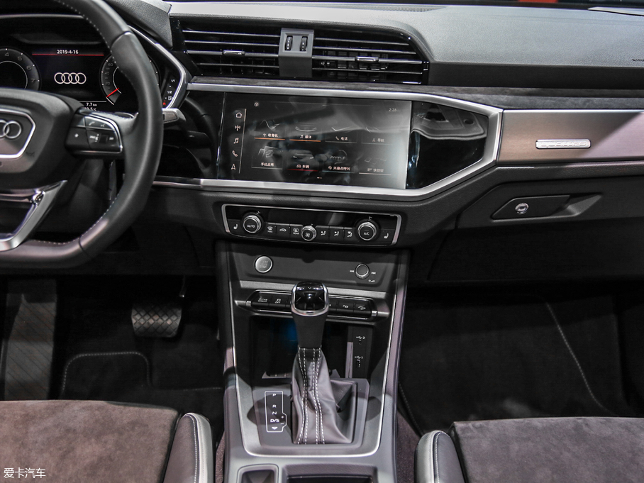 2019WQ3 45 TFSI  quattroAӸ