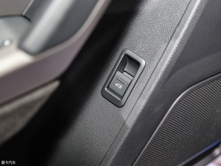 2019WQ3 45 TFSI  quattroAӸ