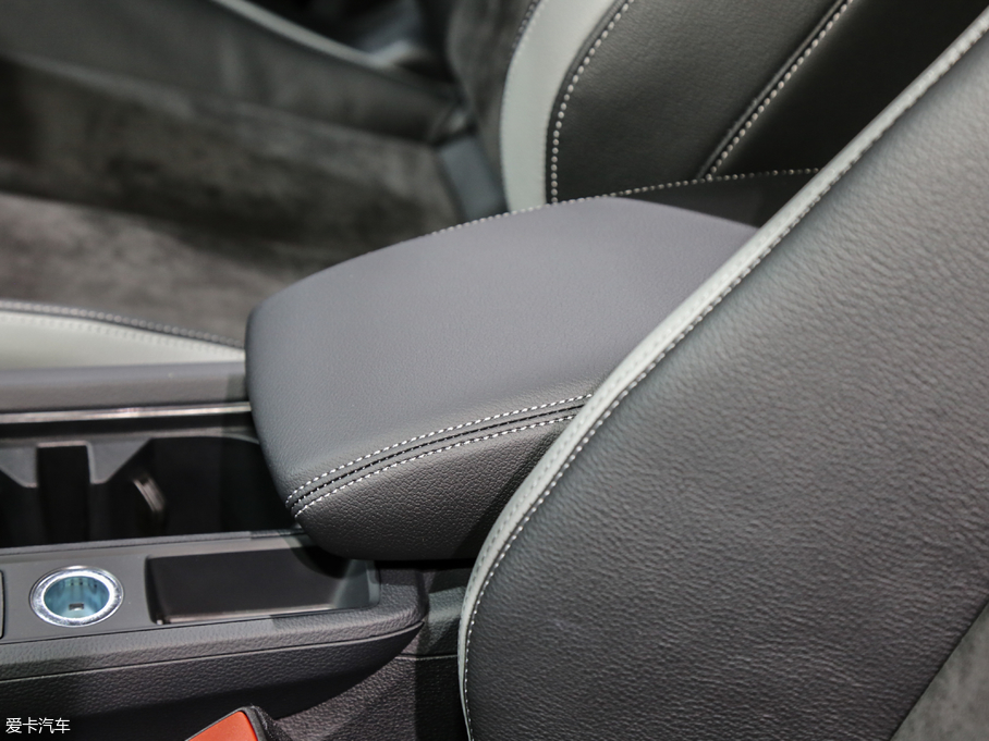 2019WQ3 45 TFSI  quattroAӸ