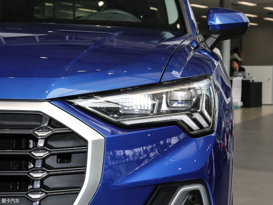 2019��W��Q3 40 TFSI �r�ЄӸ���