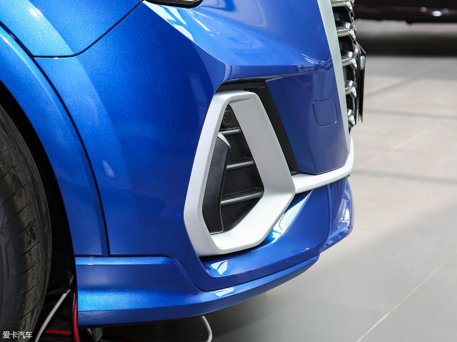 2019?yun)WQ3 40 TFSI r(sh)Є(dng)