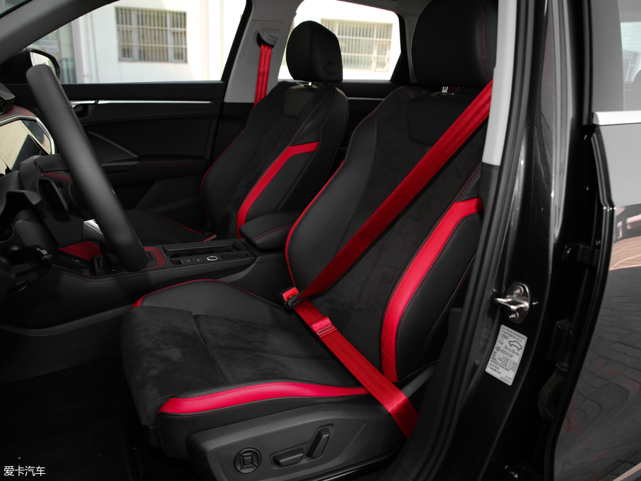 2019WQ3 45 TFSI  quattroAӸ